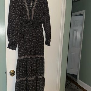 Black Long Sleeve V-neck Gown for Work